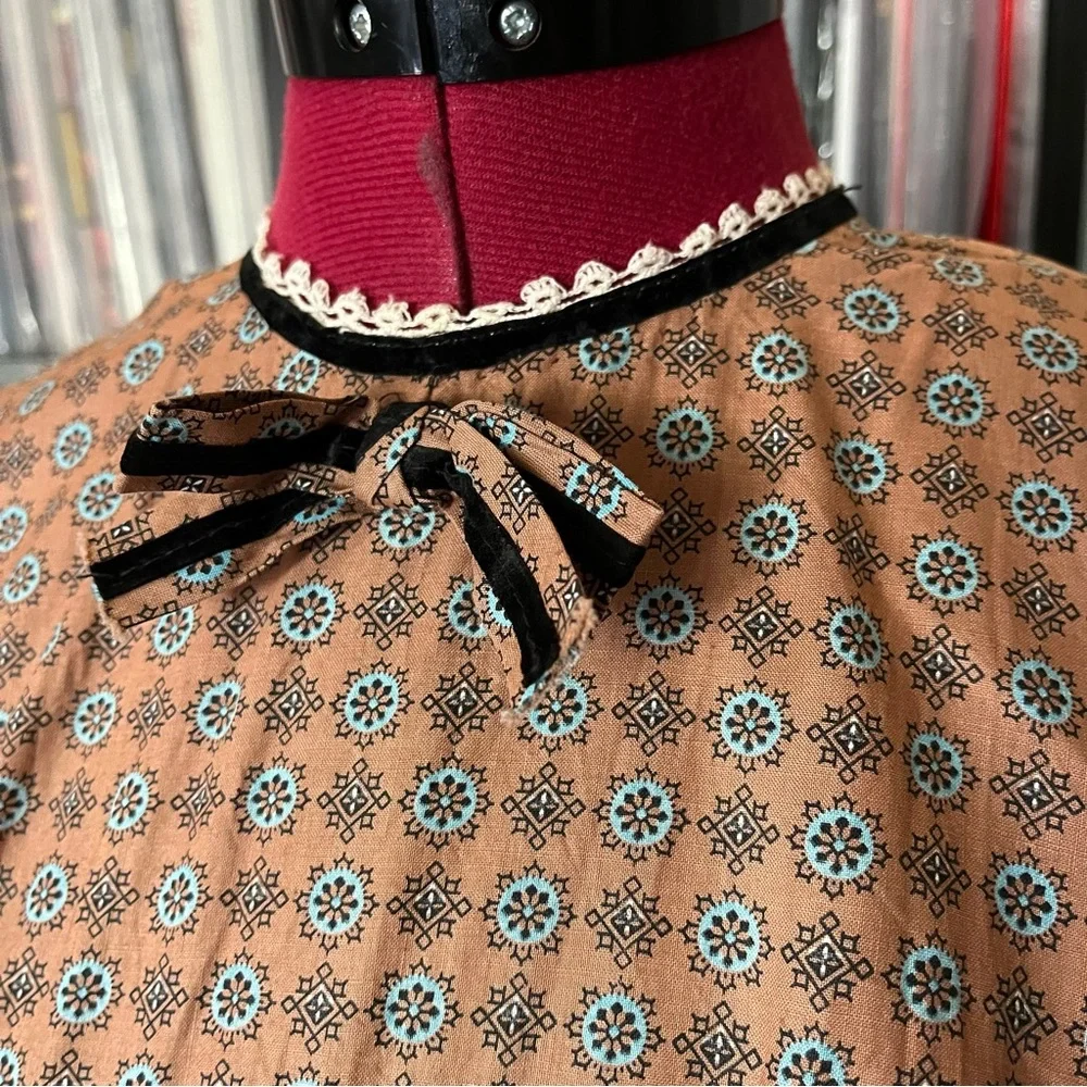 vintage 40s 50s calico dress bows 🤎🖤🤎 - Picture 4 of 11
